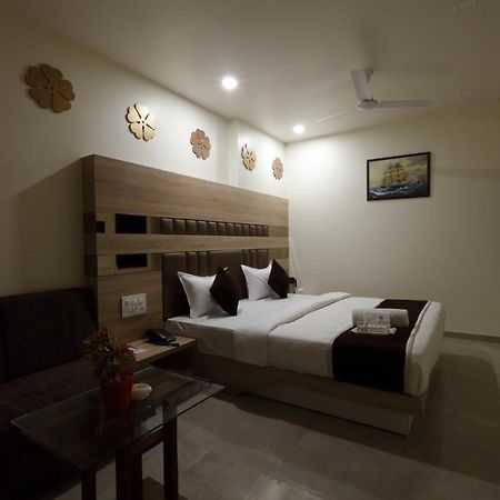 Hotel Alka Inn Ahmedabad Eksteriør bilde